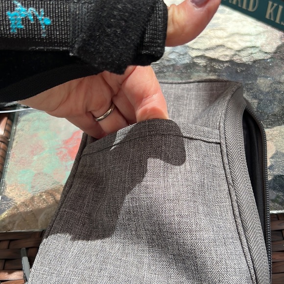 Travel wallet - Picture 4 of 6